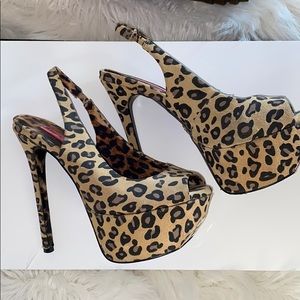 Leopard platform heels
